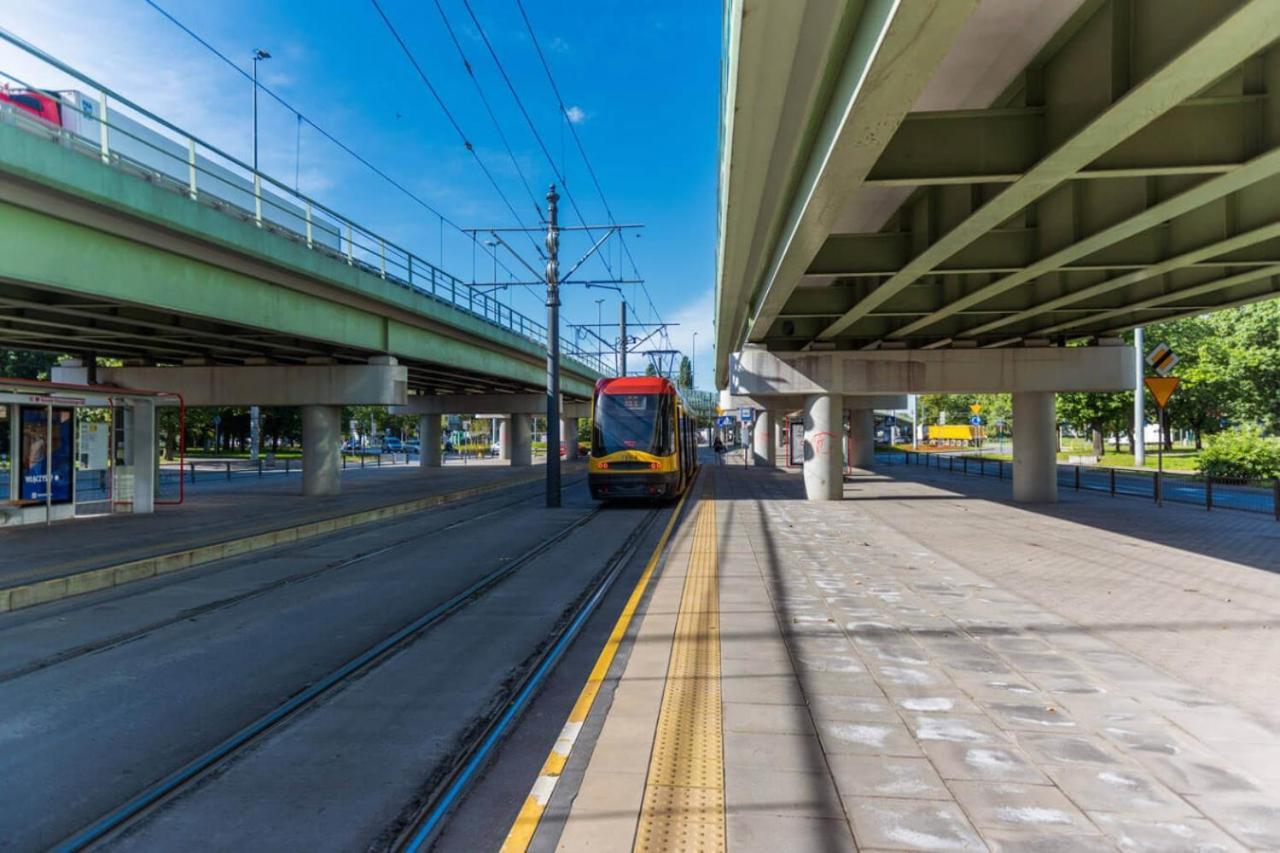 Downtown View 3 60m2+ Free Garage 2km Old Town Metro 9min Tram Apartment Warschau